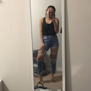 American Eagle Ripped High-waisted Mom jeans